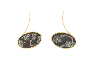 Pine Embroidery Gold Earrings